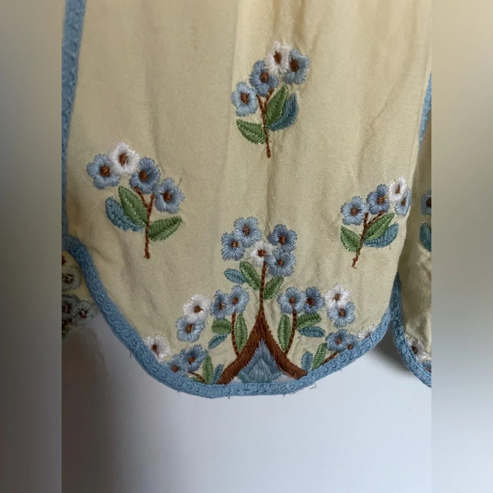 Kimchi Blue 🩵 Yellow and Blue Embroidered Mini Dress, M 💛 - Picture 6 of 7